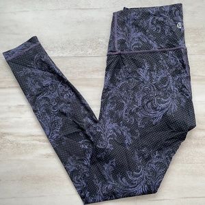 Lululemon Foilage Wunder Under Hi-Rise in Nulux